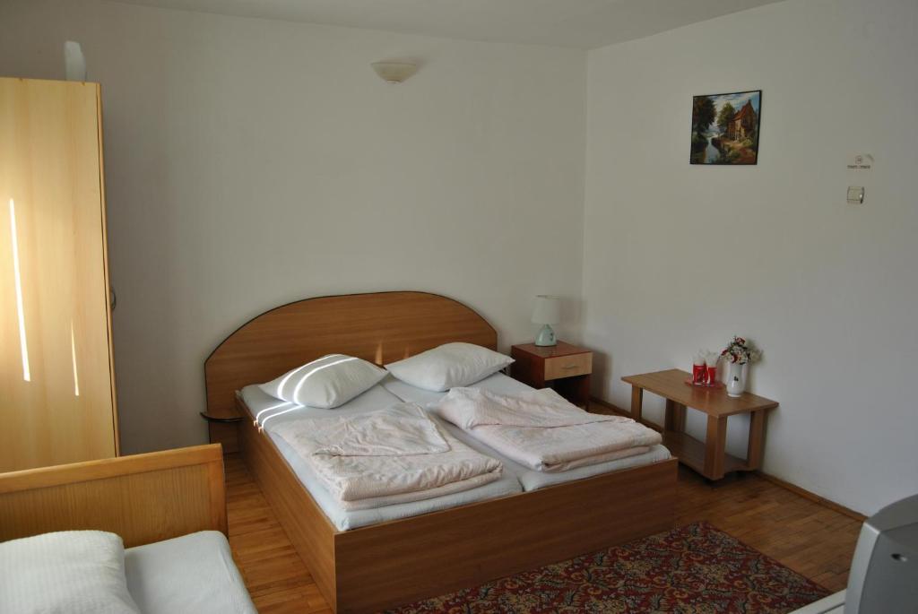 Cabana Popasul Haiducilor Petroşani Quarto foto